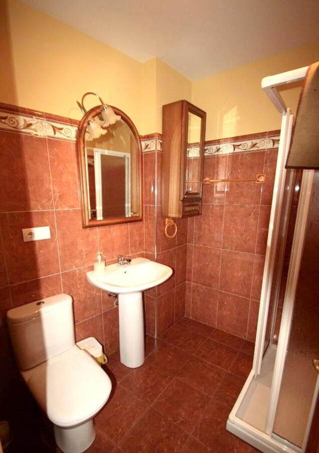 3 Bedrooms House With Furnished Terrace And Wifi At Ovinana クディレロ エクステリア 写真