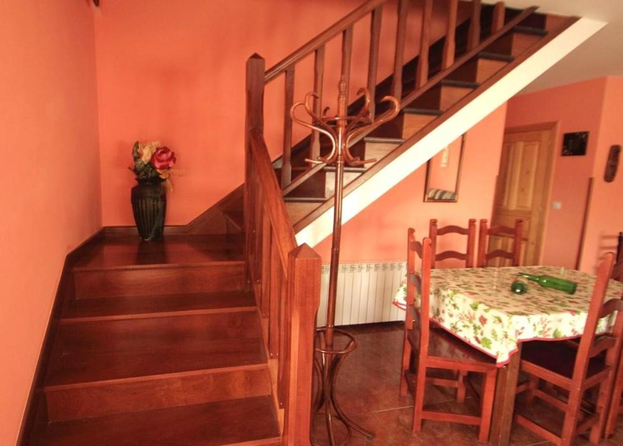3 Bedrooms House With Furnished Terrace And Wifi At Ovinana クディレロ エクステリア 写真